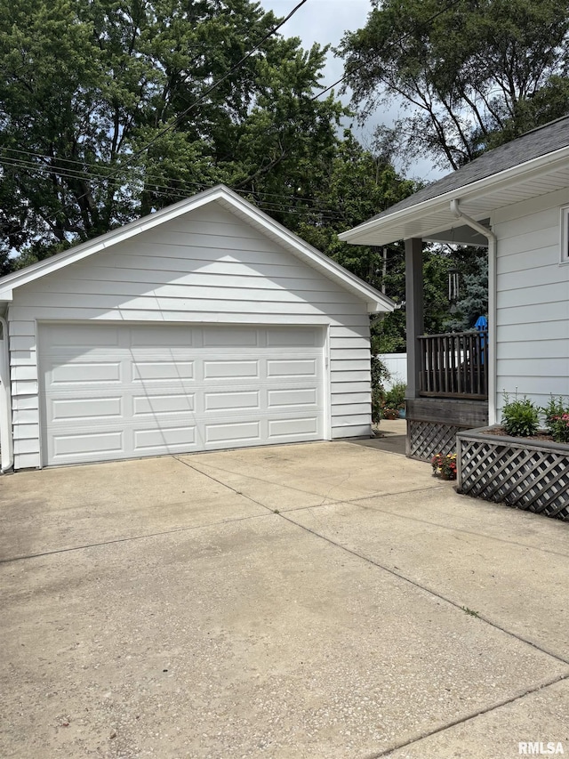 1905 S Whittier Ave, Springfield, IL 62704 - view of detached garage