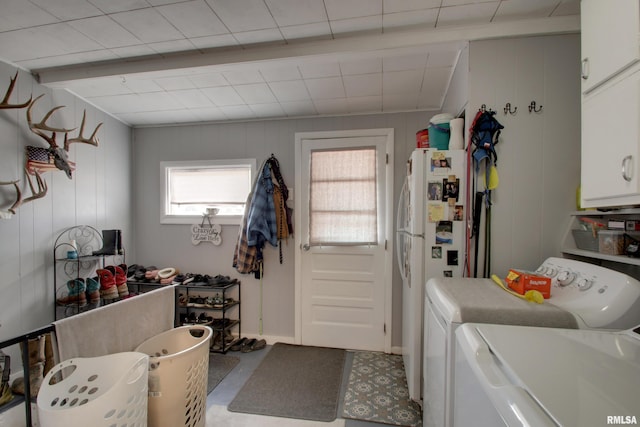 1728 Adams St, Quincy, IL 62301 - laundry area featuring separate washer and dryer and cabinet space
