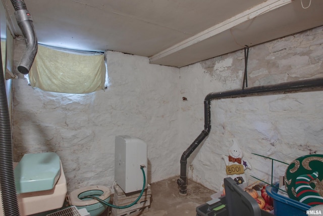 1728 Adams St, Quincy, IL 62301 - view of unfinished below grade area
