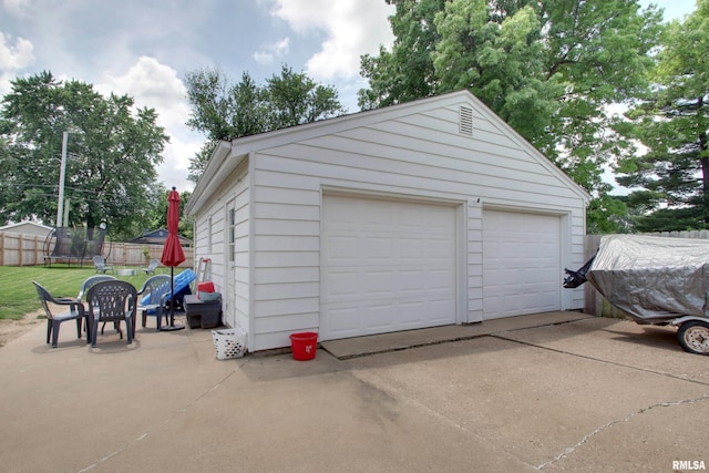 1728 Adams St, Quincy, IL 62301 - view of detached garage
