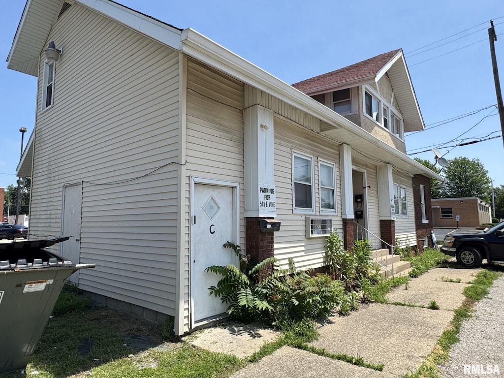 515 E Vine St, Springfield, IL 62704 - view of property exterior