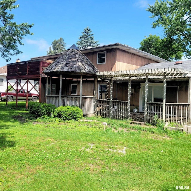 222 E Apple Orchard Rd, Springfield, IL 62703 - back of house featuring a lawn