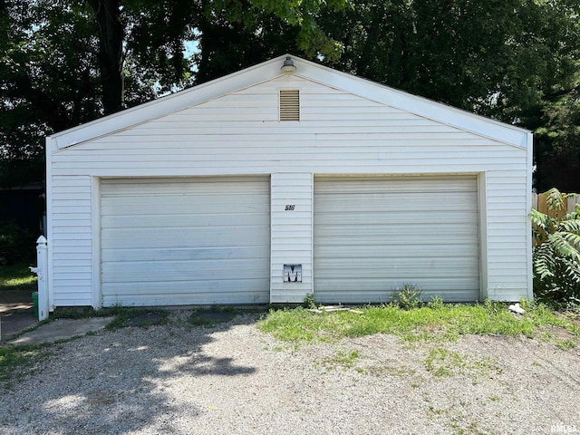 516 E Ash St, Springfield, IL 62703 - view of detached garage