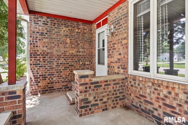 209 W Madison St, Athens, IL 62613 - view of covered porch