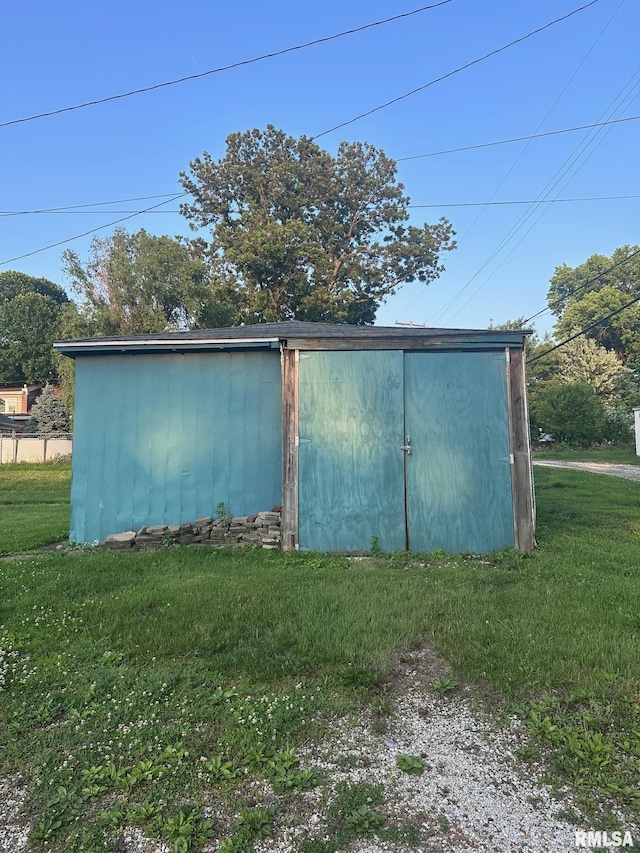 2016 Chestnut St, Quincy, IL 62301 - view of outdoor structure