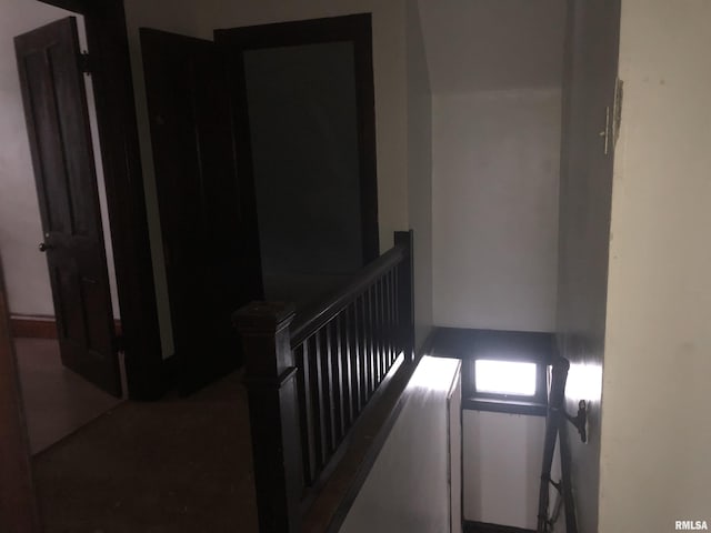 342 W Reynolds St, Springfield, IL 62702 - corridor with an upstairs landing