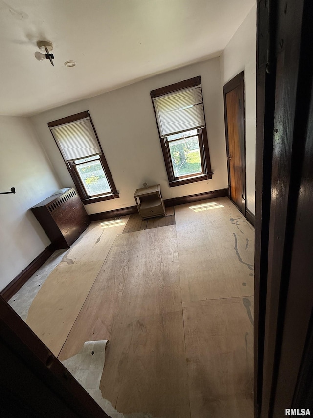 342 W Reynolds St, Springfield, IL 62702 - spare room with baseboards