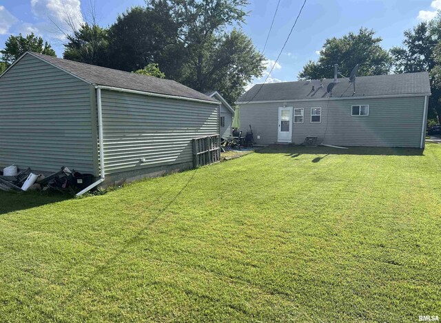 1622 Lakeview Ter, Jacksonville, IL 62650 - photo 3
