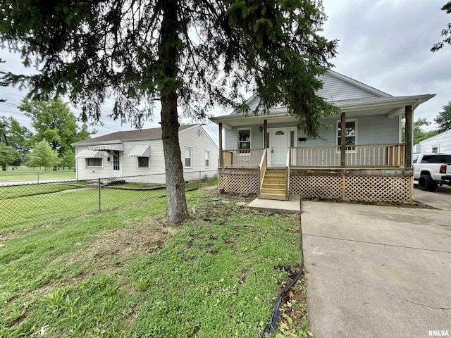 2015 N 19th St, Springfield, IL 62702 - bungalow-style house with covered porch