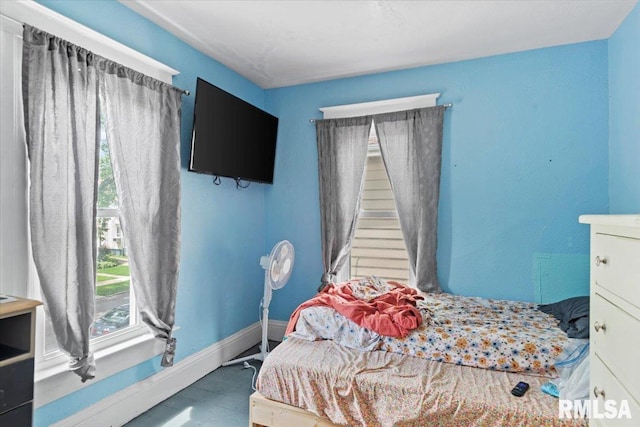 826 S Douglas Ave, Springfield, IL 62704 - bedroom with baseboards