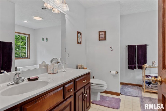 828 Coventry Pt, Springfield, IL 62702 - full bath featuring vanity, a textured ceiling, and tile patterned floors