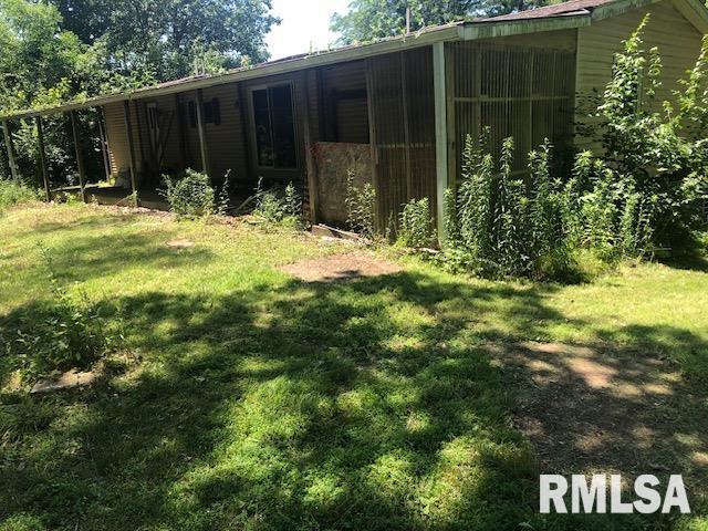 1672 Mount Zion Rd, Jacksonville, IL 62650 - photo 11