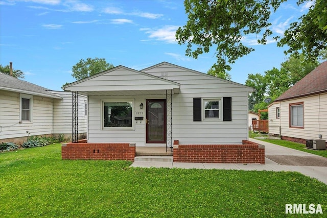 1923 E Watch Ave, Springfield, IL 62702 - photo 1