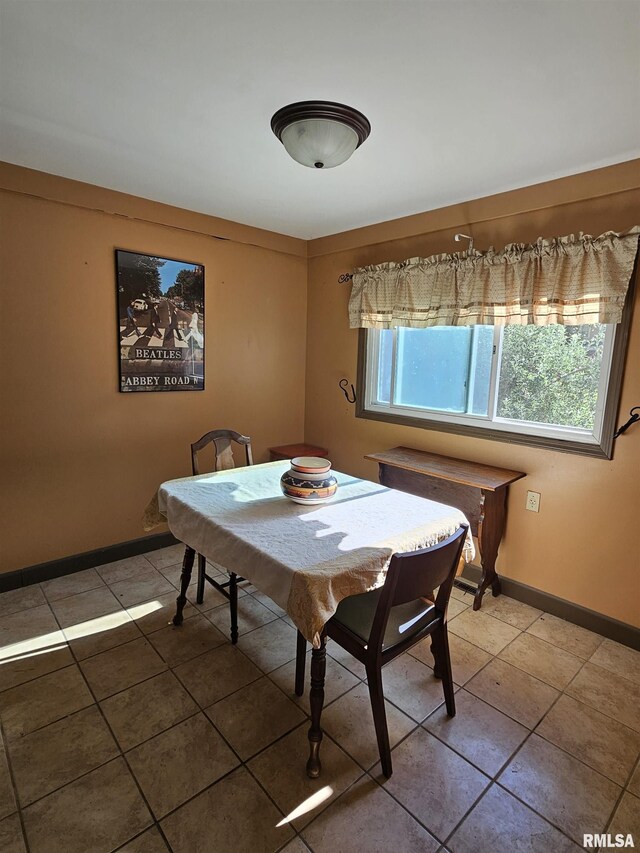 1104 N Broad St, Galesburg, IL 61401 - photo 15