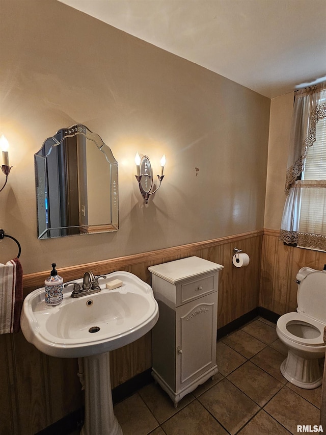 1104 N Broad St, Galesburg, IL 61401 - photo 16