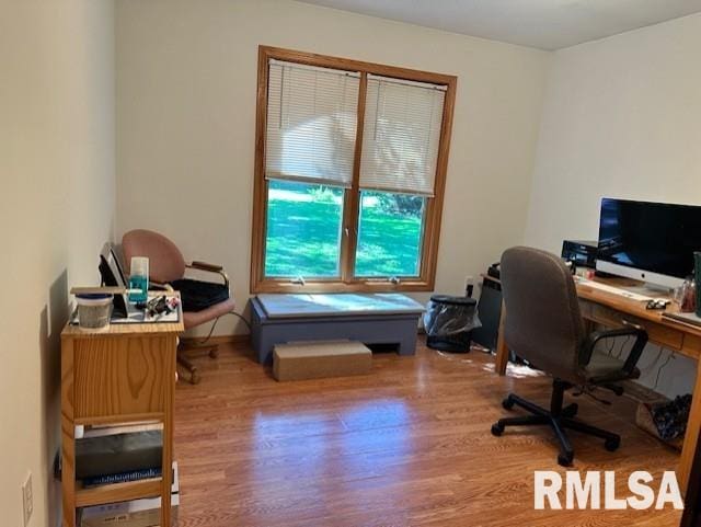 403 Timbercreek Dr, Jacksonville, IL 62650 - photo 16