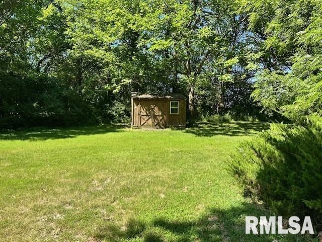403 Timbercreek Dr, Jacksonville, IL 62650 - photo 36