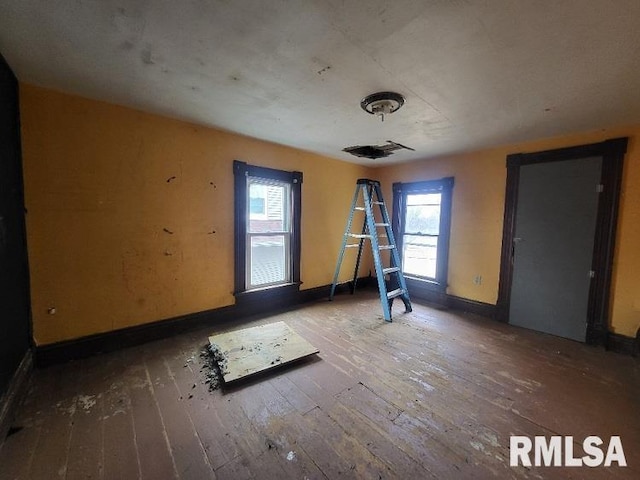 523 Church St, Cameron, IL 61423 - photo 4