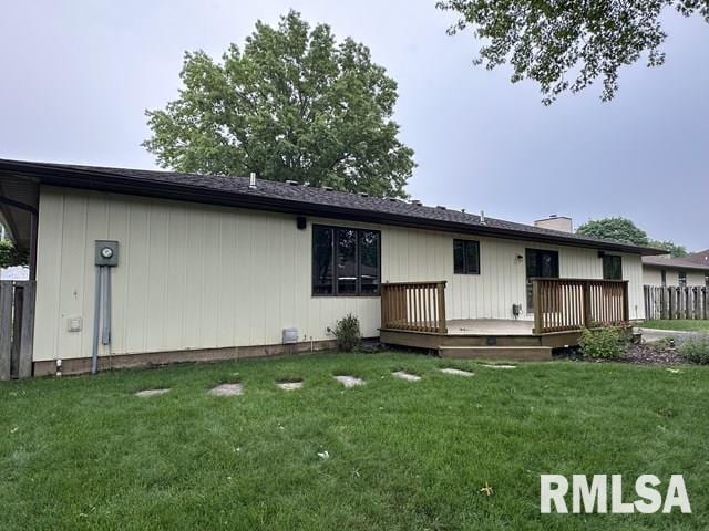 2524 Greenbriar Rd, Springfield, IL 62704 - view of front of home with a deck and a chimney