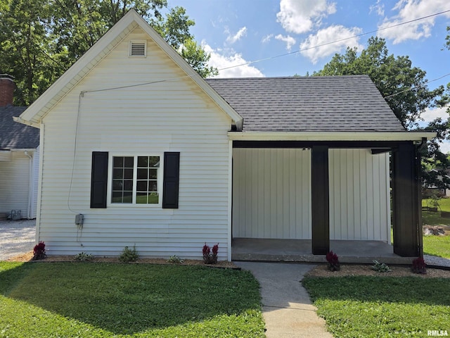 305 S Adams St, Athens, IL 62613 - photo 2
