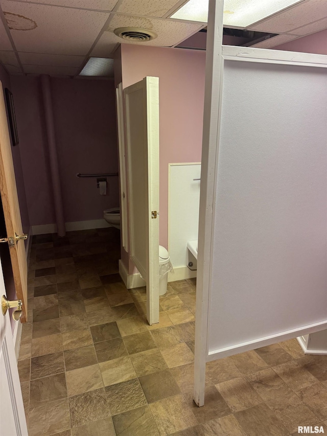 925 S 10th St, Havana, IL 62644 - bathroom with toilet and a drop ceiling