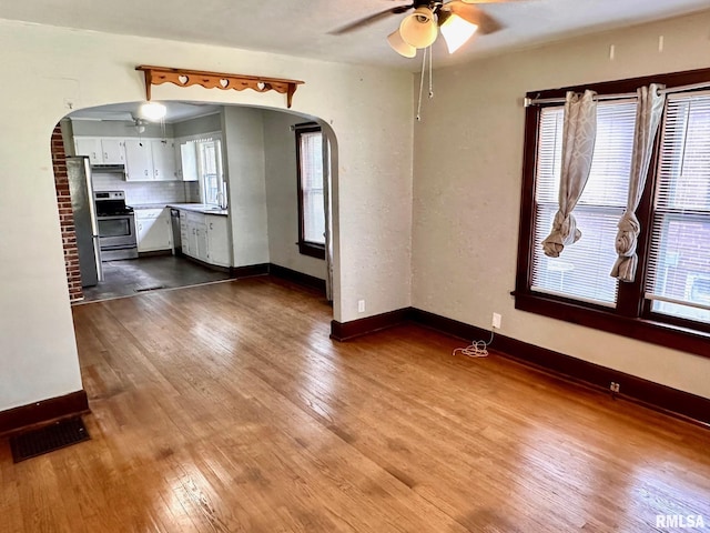 506 Sandusky St, Jacksonville, IL 62650 - photo 4