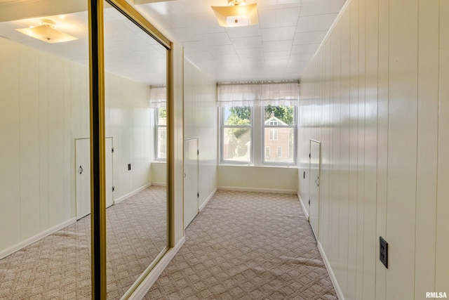 925 Payson Ave, Quincy, IL 62301 - corridor featuring carpet floors
