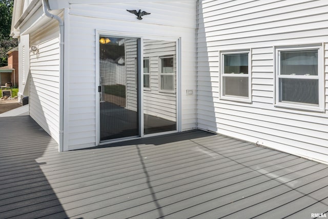 925 Payson Ave, Quincy, IL 62301 - view of wooden terrace