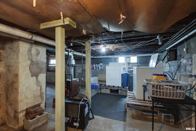 1940 Mulholland St, Nauvoo, IL 62354 - basement with separate washer and dryer
