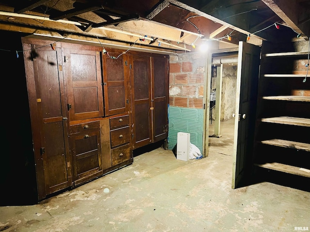 1940 Mulholland St, Nauvoo, IL 62354 - view of unfinished basement