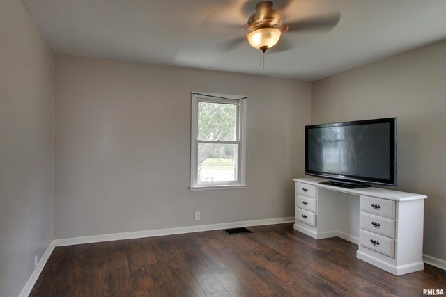 1421 N 13th St, Quincy, IL 62301 - unfurnished office featuring dark wood-style flooring, ceiling fan, and built in study area