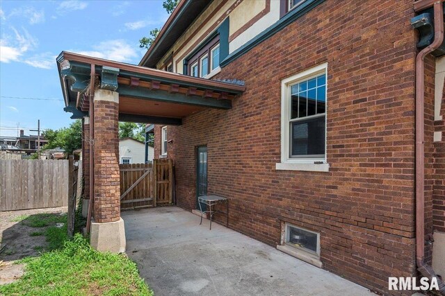 215 E Market St, Taylorville, IL 62568 - photo 4