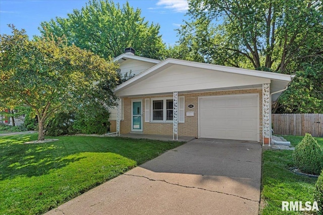 846 Roanoke Dr, Springfield, IL 62707 - photo 1