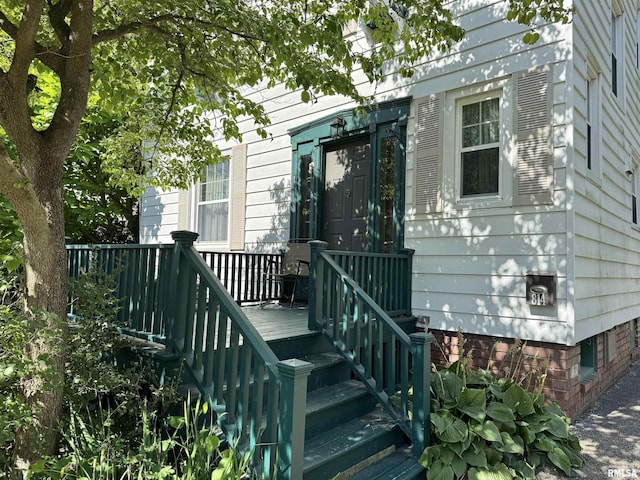 814 N Prairie St, Galesburg, IL 61401 - doorway to property with a wooden deck