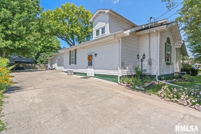 603 W Jefferson St, Auburn, IL 62615 - view of front of property with concrete driveway