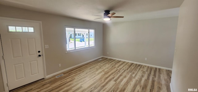 2217 Ramsey Ave, Springfield, IL 62702 - foyer entrance featuring healthy amount of natural light, light wood-type flooring, and ceiling fan