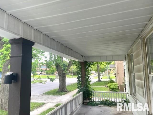 929 W Governor St, Springfield, IL 62702 - photo 2