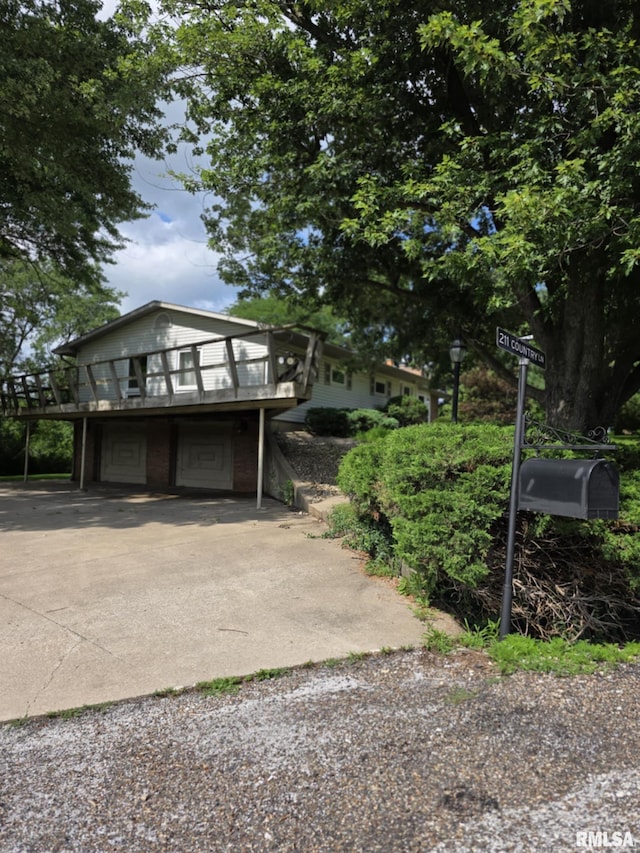 211 Country Ln, Quincy, IL 62305 - photo 1