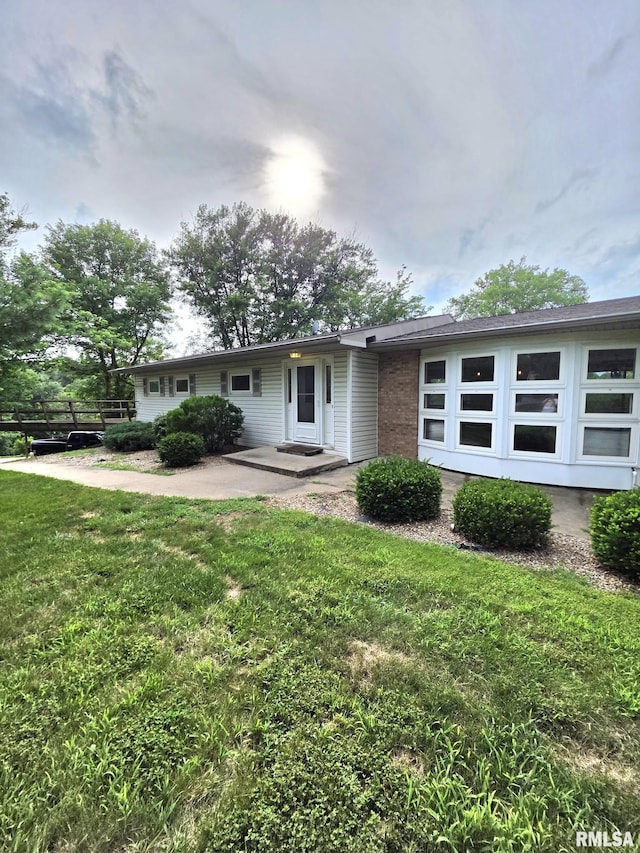 211 Country Ln, Quincy, IL 62305 - photo 2