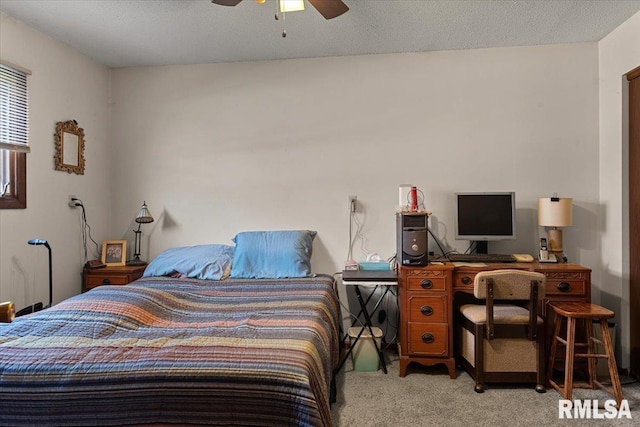 102 W Scarritt St, Springfield, IL 62704 - carpeted bedroom featuring a desk and a ceiling fan