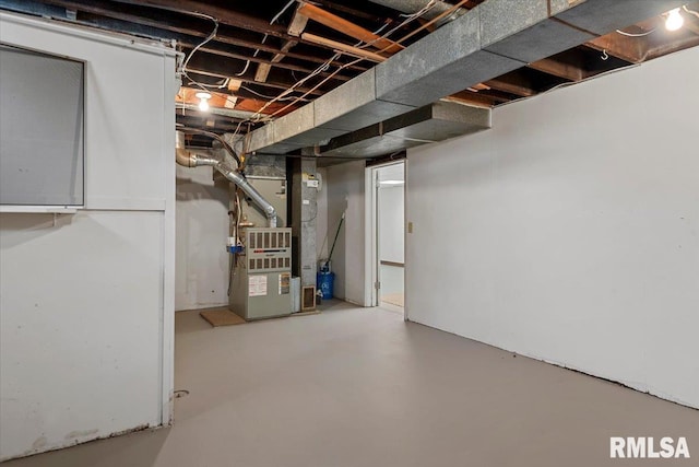 1640 W Glenn Ave, Springfield, IL 62704 - unfinished below grade area with heating unit