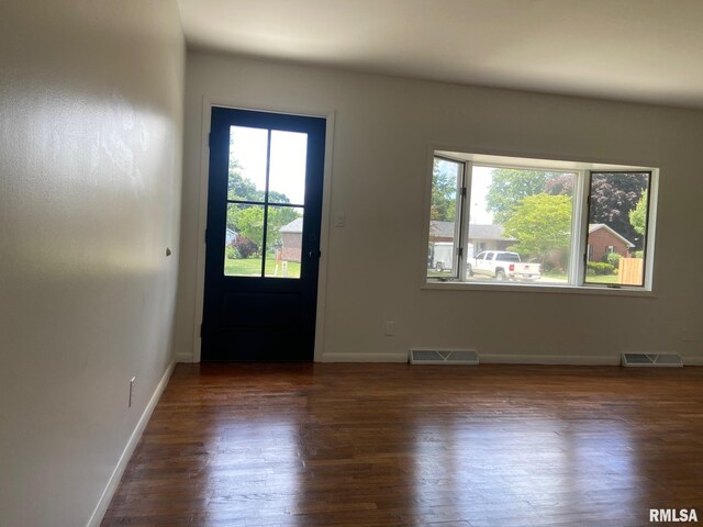 606 N Shumway St, Taylorville, IL 62568 - photo 9