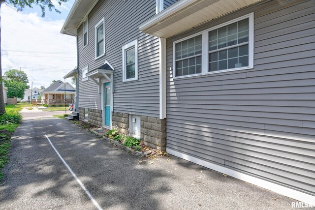 715 W Market St, Taylorville, IL 62568 - photo 25