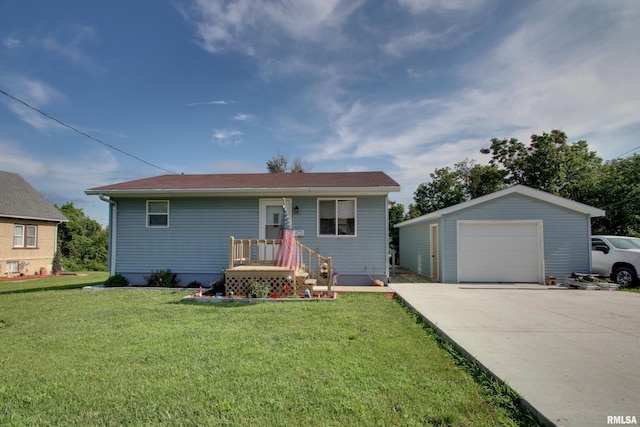 461 Oak St, Hamilton, IL 62341 - view of front of house with a garage, driveway, an outdoor structure, and a front yard