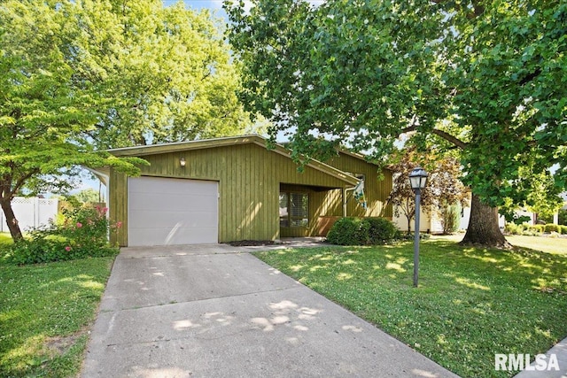 2357 Grinnell Dr, Springfield, IL 62704 - photo 2