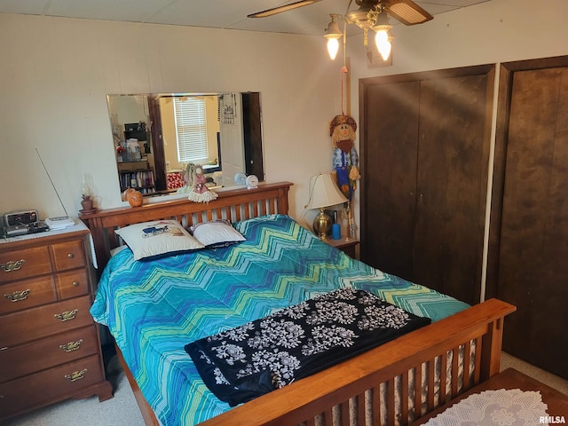 1603 Oak St, Quincy, IL 62301 - bedroom with ceiling fan