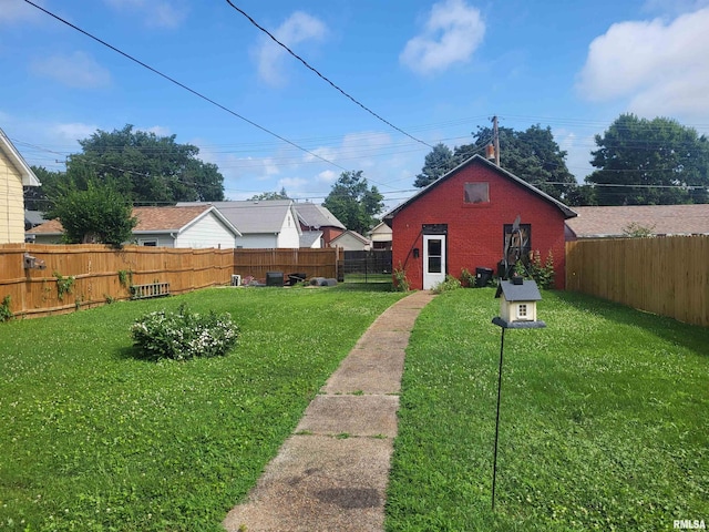 1603 Oak St, Quincy, IL 62301 - view of fenced backyard