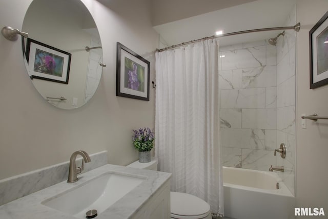 1521 Silverthorne Dr, Quincy, IL 62305 - full bath featuring vanity and shower / bathtub combination with curtain