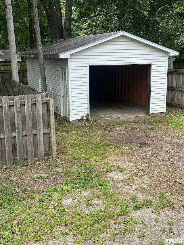 1249 W Urban Ave, Springfield, IL 32704 - view of detached garage