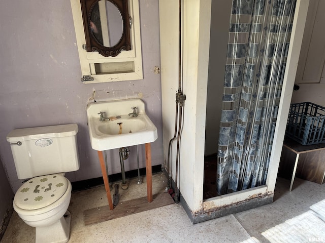 222 N Broadway St, Havana, IL 62644 - full bathroom featuring toilet and a stall shower